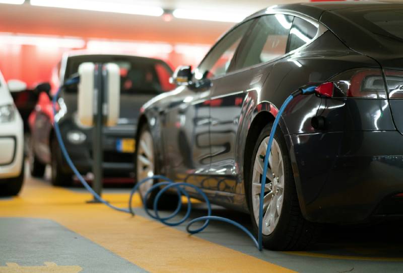 Entreprise experte en installation de borne de recharge en entreprise à Grenoble