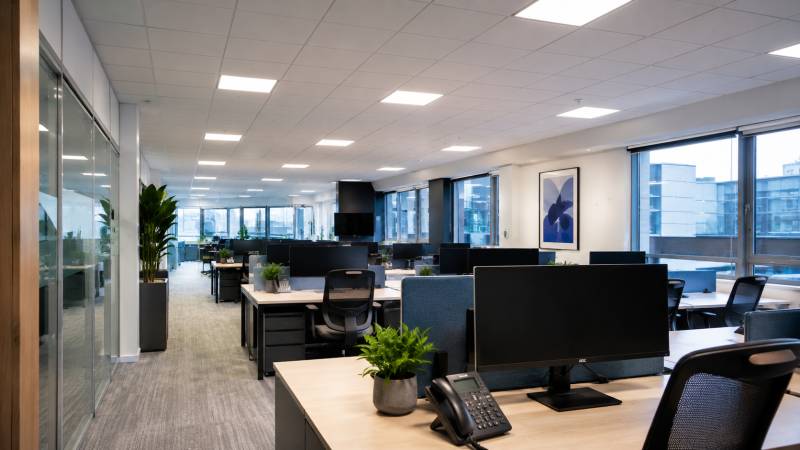 Conseils en normes lux dans des bureaux à Lyon